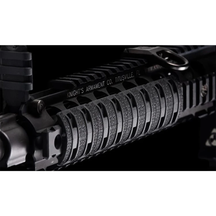 Magpul - Osłona szyny RIS XTM® Enhanced Rail Panels - MAG510 SKLEP BAZANT 2.jpg
