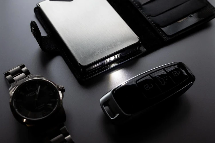 Ledlenser Lite Wallet Black Classic 502315 Sklep Bażant 6.jpg